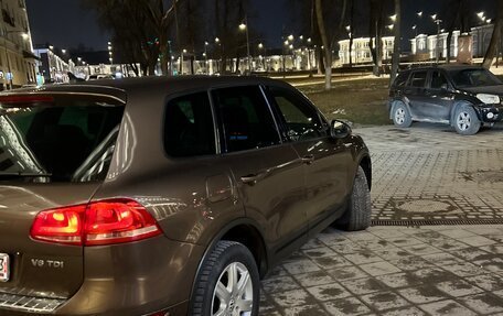 Volkswagen Touareg III, 2010 год, 1 900 000 рублей, 5 фотография