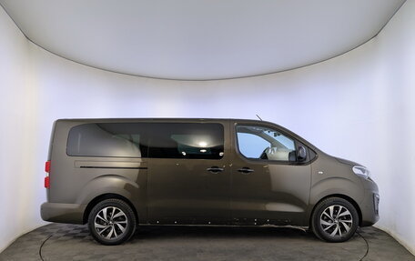 Peugeot Traveller I, 2018 год, 2 750 000 рублей, 4 фотография