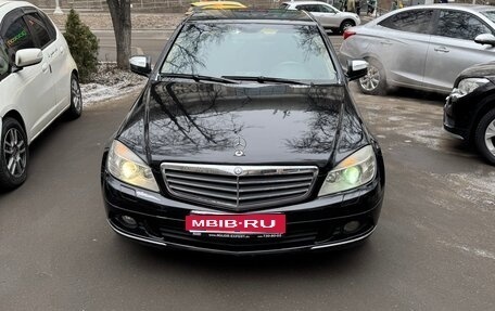 Mercedes-Benz C-Класс, 2008 год, 1 000 000 рублей, 1 фотография