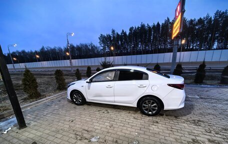 KIA Rio IV, 2021 год, 2 500 000 рублей, 8 фотография