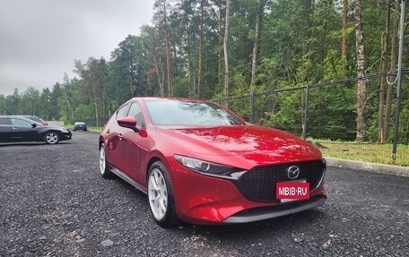 Mazda 3, 2020 год, 1 950 000 рублей, 2 фотография