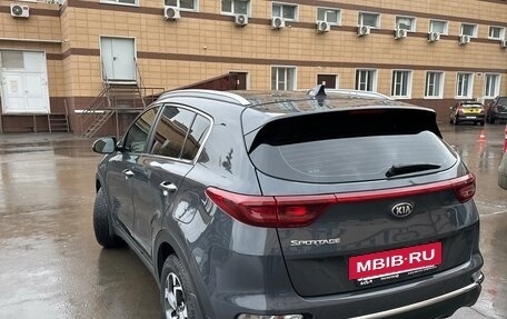 KIA Sportage IV рестайлинг, 2019 год, 2 300 000 рублей, 4 фотография