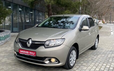 Renault Logan II, 2016 год, 750 000 рублей, 1 фотография