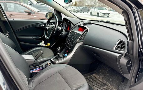 Opel Astra J, 2011 год, 599 999 рублей, 9 фотография