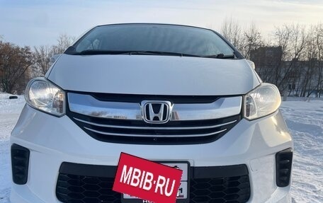 Honda Freed I, 2015 год, 1 430 000 рублей, 4 фотография