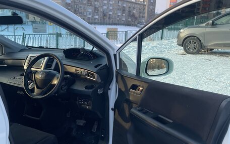 Honda Freed I, 2015 год, 1 430 000 рублей, 16 фотография