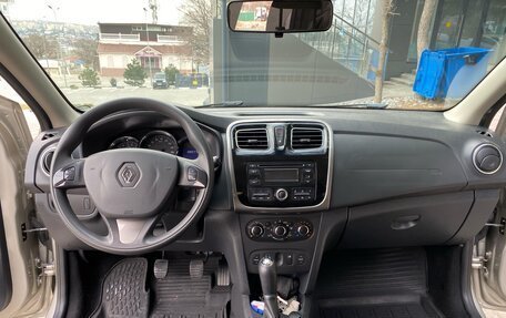 Renault Logan II, 2016 год, 750 000 рублей, 6 фотография