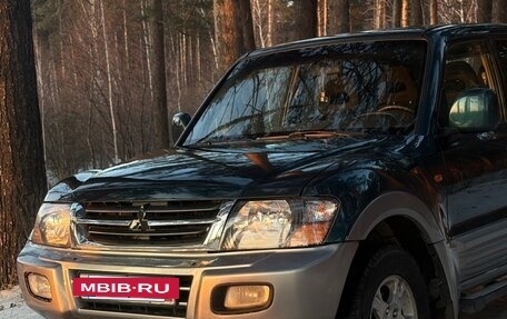 Mitsubishi Pajero III рестайлинг, 2001 год, 970 000 рублей, 2 фотография