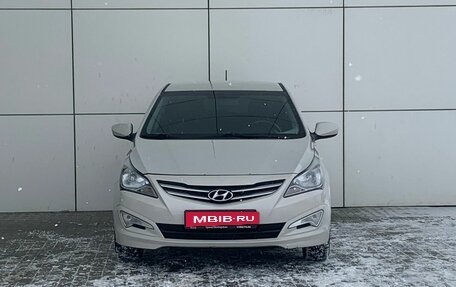 Hyundai Solaris II рестайлинг, 2015 год, 889 000 рублей, 2 фотография