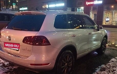 Volkswagen Touareg III, 2010 год, 1 730 000 рублей, 3 фотография