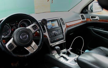 Jeep Grand Cherokee, 2012 год, 1 800 000 рублей, 13 фотография