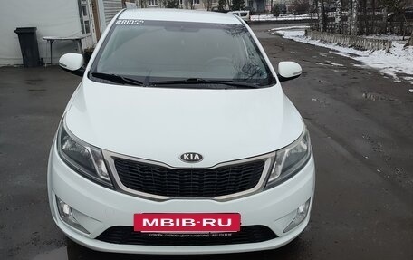 KIA Rio III рестайлинг, 2013 год, 820 000 рублей, 5 фотография