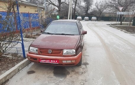 Volkswagen Vento, 1992 год, 100 000 рублей, 1 фотография