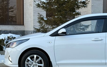 Hyundai Solaris II рестайлинг, 2021 год, 1 575 000 рублей, 8 фотография