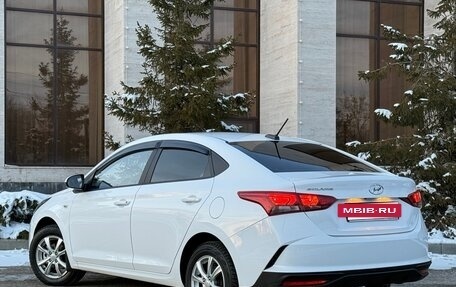 Hyundai Solaris II рестайлинг, 2021 год, 1 575 000 рублей, 3 фотография