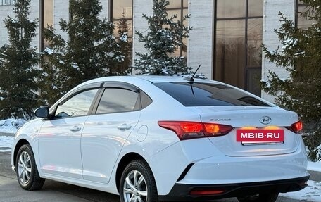 Hyundai Solaris II рестайлинг, 2021 год, 1 575 000 рублей, 10 фотография