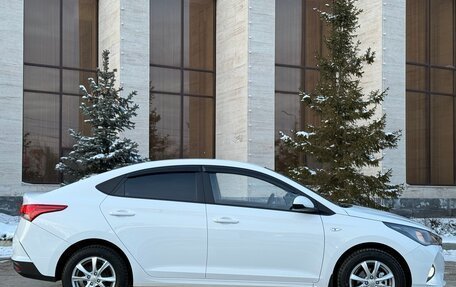 Hyundai Solaris II рестайлинг, 2021 год, 1 575 000 рублей, 13 фотография