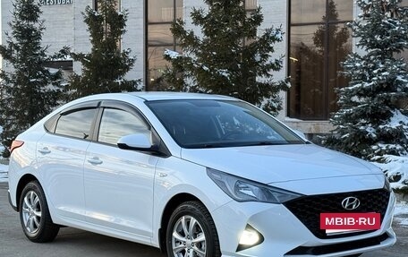 Hyundai Solaris II рестайлинг, 2021 год, 1 575 000 рублей, 16 фотография