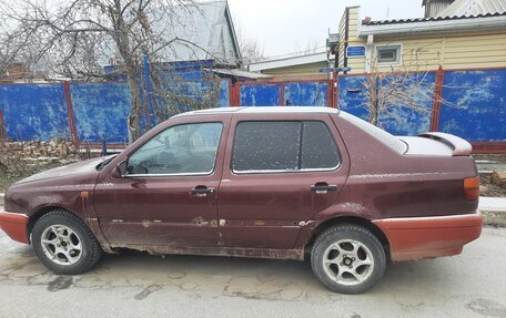 Volkswagen Vento, 1992 год, 100 000 рублей, 2 фотография