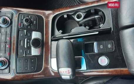 Audi A8, 2011 год, 1 290 000 рублей, 3 фотография