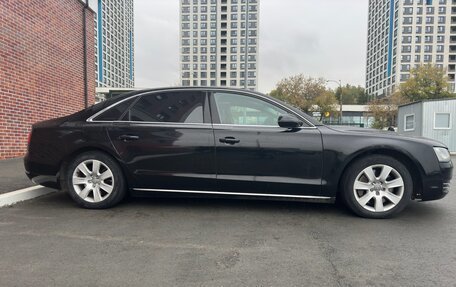 Audi A8, 2011 год, 1 290 000 рублей, 13 фотография