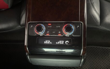 Audi A8, 2011 год, 1 290 000 рублей, 8 фотография