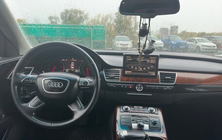 Audi A8, 2011 год, 1 290 000 рублей, 7 фотография