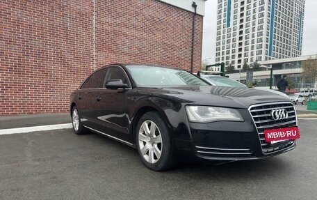 Audi A8, 2011 год, 1 290 000 рублей, 14 фотография