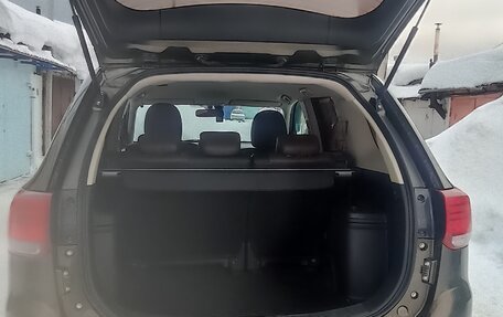 Mitsubishi Outlander III рестайлинг 3, 2015 год, 2 500 000 рублей, 7 фотография