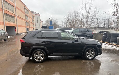 Toyota RAV4, 2020 год, 3 520 000 рублей, 11 фотография