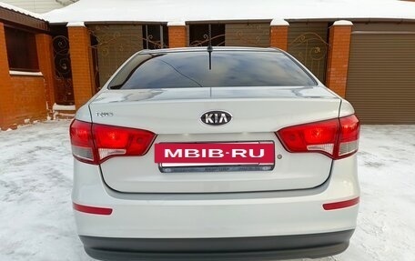 KIA Rio III рестайлинг, 2016 год, 1 240 000 рублей, 4 фотография