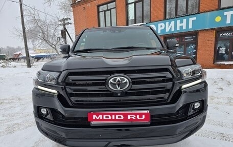 Toyota Land Cruiser 200, 2017 год, 7 850 000 рублей, 12 фотография