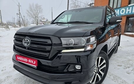 Toyota Land Cruiser 200, 2017 год, 7 850 000 рублей, 7 фотография