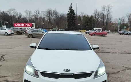 KIA Rio IV, 2018 год, 1 425 000 рублей, 2 фотография