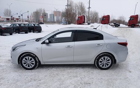 KIA Rio IV, 2018 год, 1 250 000 рублей, 3 фотография