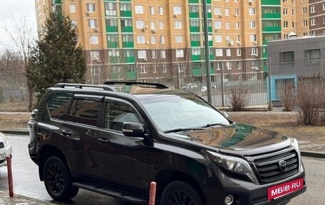 Toyota Land Cruiser Prado 150 рестайлинг 2, 2017 год, 4 650 000 рублей, 8 фотография