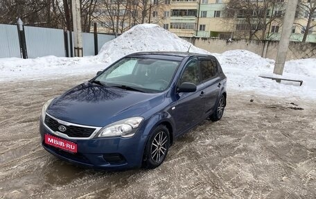 KIA cee'd I рестайлинг, 2011 год, 720 000 рублей, 1 фотография