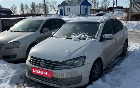 Volkswagen Polo VI (EU Market), 2011 год, 750 000 рублей, 1 фотография