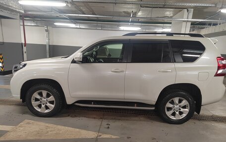 Toyota Land Cruiser Prado 150 рестайлинг 2, 2015 год, 3 950 000 рублей, 4 фотография