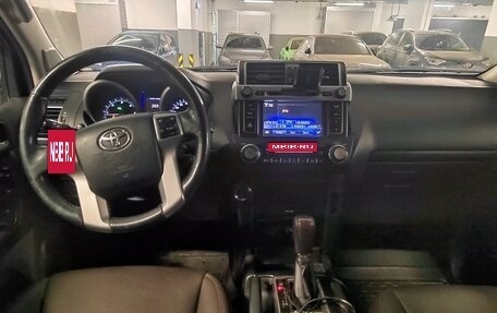 Toyota Land Cruiser Prado 150 рестайлинг 2, 2015 год, 3 950 000 рублей, 16 фотография