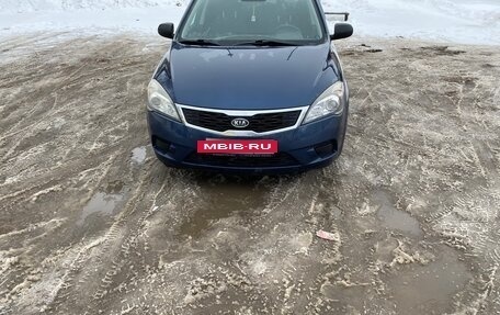 KIA cee'd I рестайлинг, 2011 год, 720 000 рублей, 2 фотография