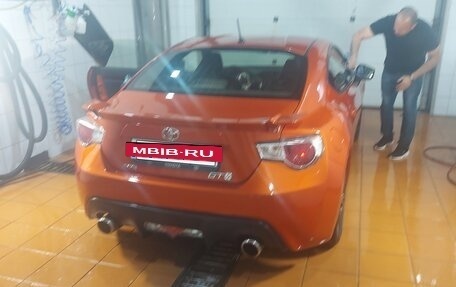 Toyota GT86 I, 2012 год, 1 950 000 рублей, 2 фотография