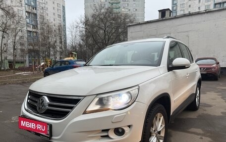 Volkswagen Tiguan I, 2010 год, 1 050 000 рублей, 2 фотография