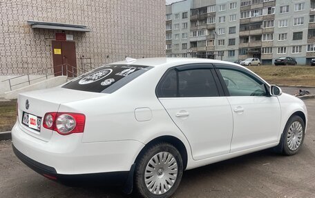 Volkswagen Jetta VI, 2010 год, 710 000 рублей, 4 фотография