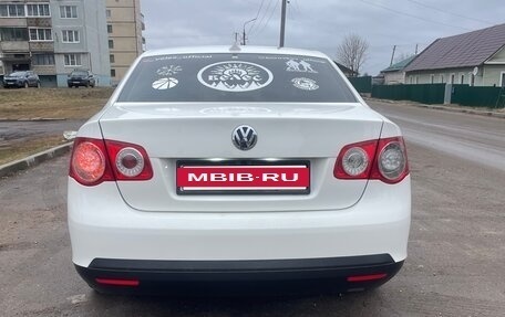 Volkswagen Jetta VI, 2010 год, 710 000 рублей, 2 фотография