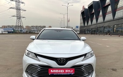 Toyota Camry, 2019 год, 2 400 000 рублей, 1 фотография