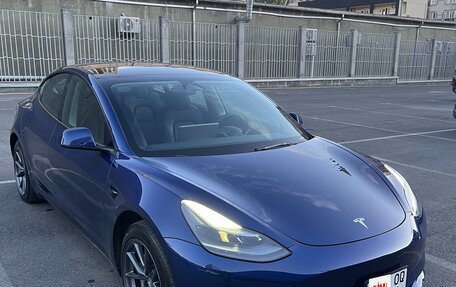 Tesla Model 3 I, 2022 год, 2 990 000 рублей, 3 фотография