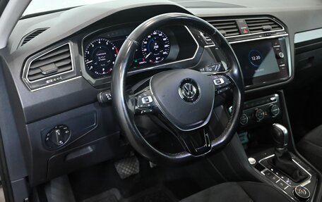 Volkswagen Tiguan II, 2017 год, 2 790 000 рублей, 17 фотография