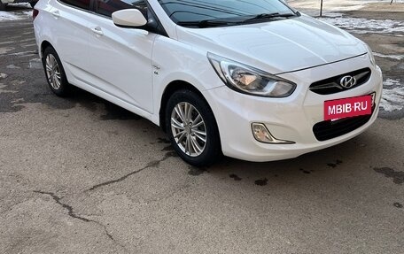 Hyundai Solaris II рестайлинг, 2012 год, 750 000 рублей, 2 фотография