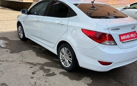 Hyundai Solaris II рестайлинг, 2012 год, 750 000 рублей, 4 фотография